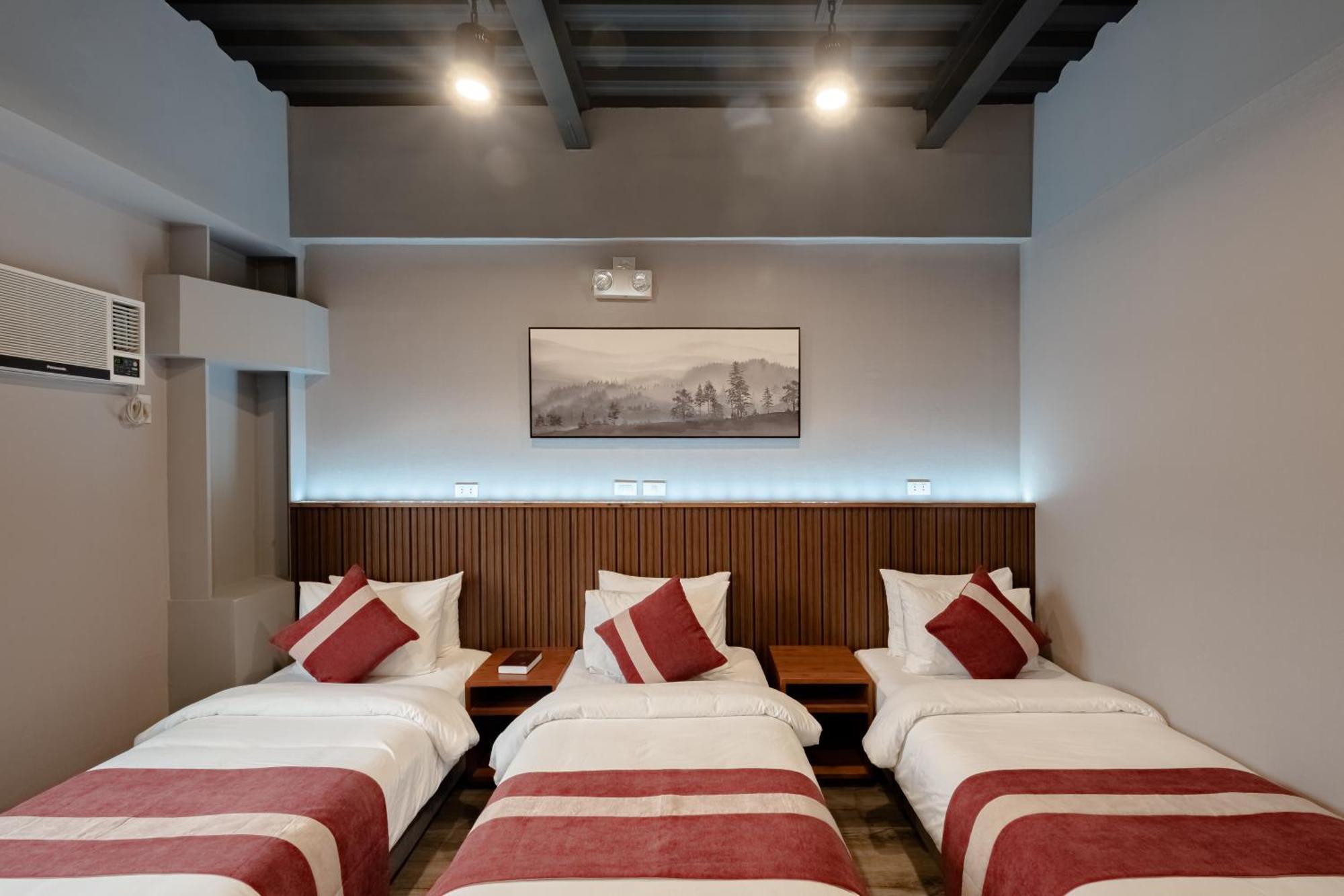 Kekehyu Business Hotel Valencia  Exterior photo
