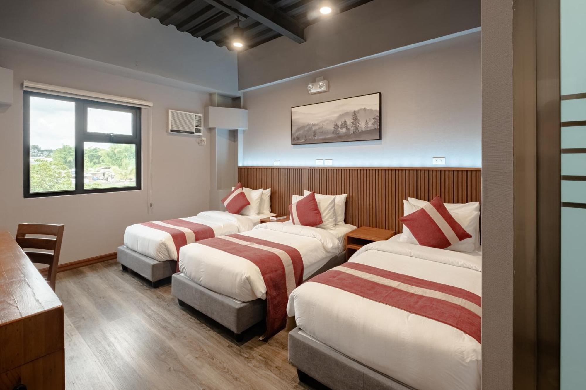 Kekehyu Business Hotel Valencia  Exterior photo