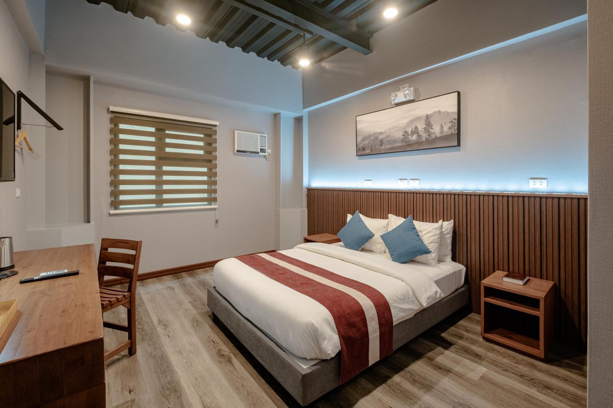 Kekehyu Business Hotel Valencia  Exterior photo